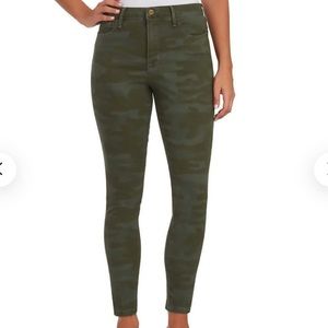 Social Standard By Sanctuary Green Camouflage Jeans Size 16